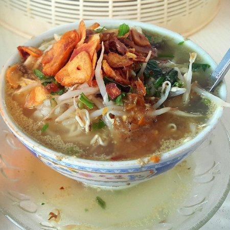 Soto Ayam Khas Kudus 'Mbak Lin'